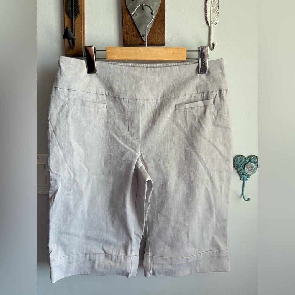 Reitmans Light Gray Women's Bermudas